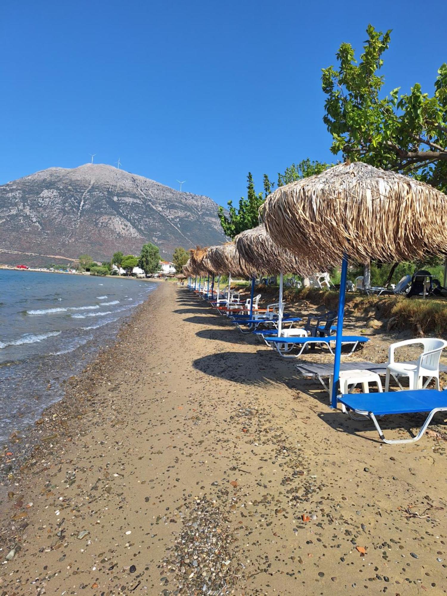 Makinia Beach Nafpaktos Esterno foto